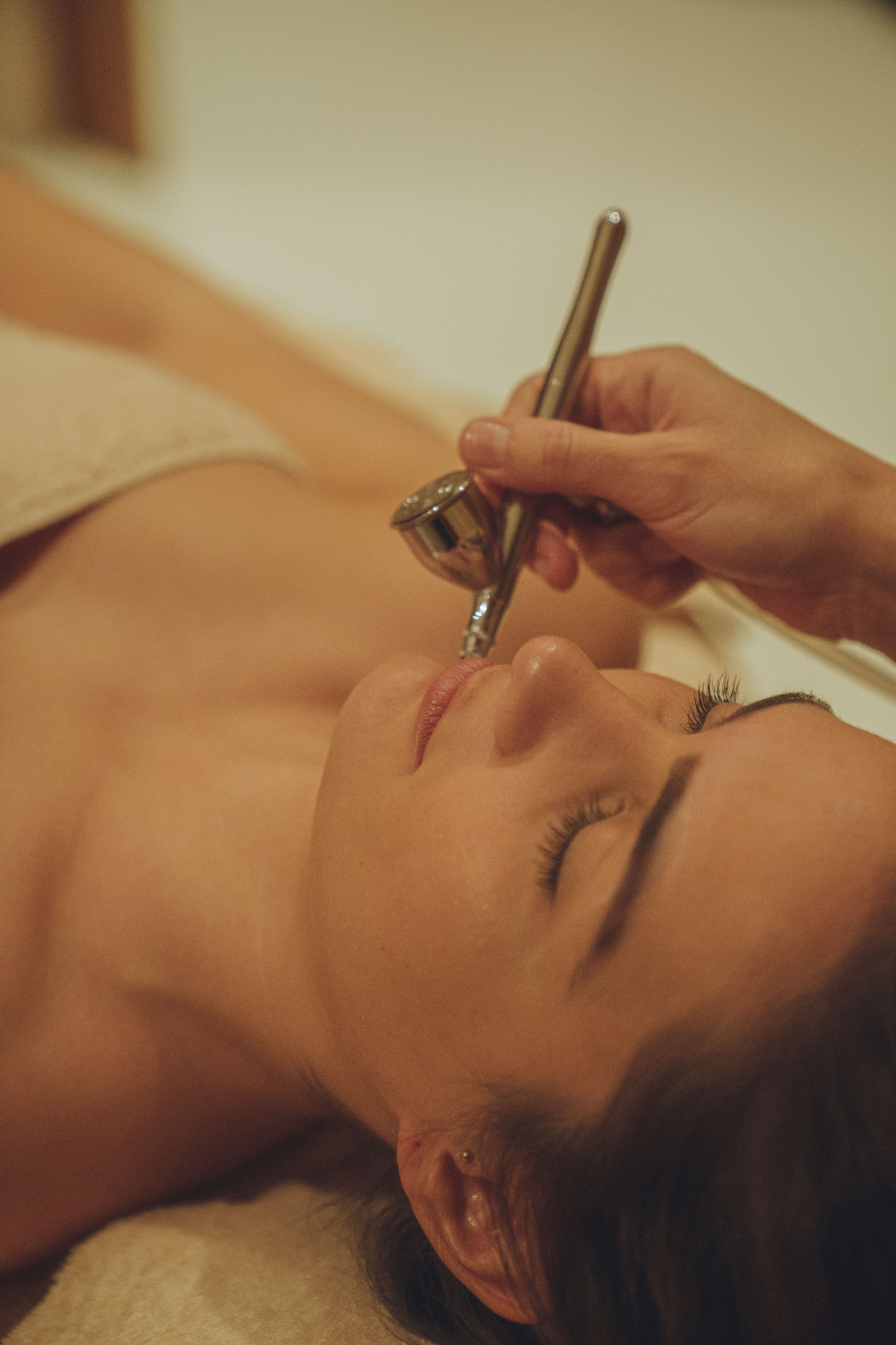Mini Facial Linda Meredith no CitySpa — Regeneração Pós-Sol